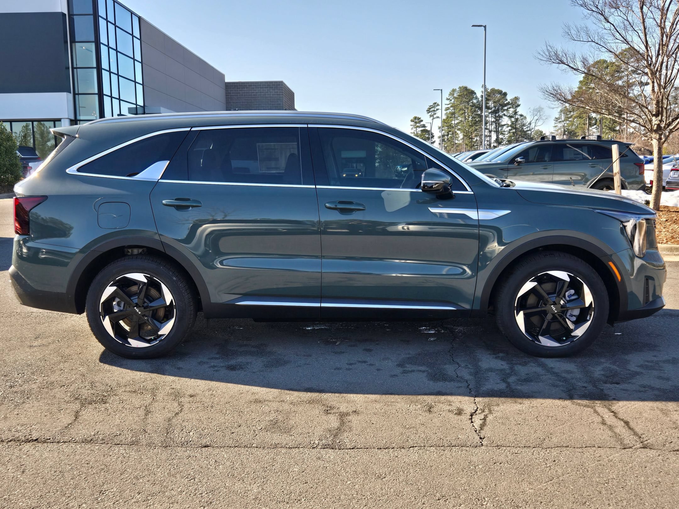 New 2026 Kia Sorento EX w/ EX Premium Package AWD/4WD image 8