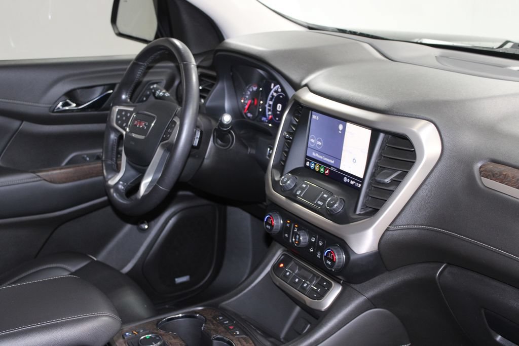 Used 2021 GMC Acadia Denali w/ Denali Technology Package FWD image 30