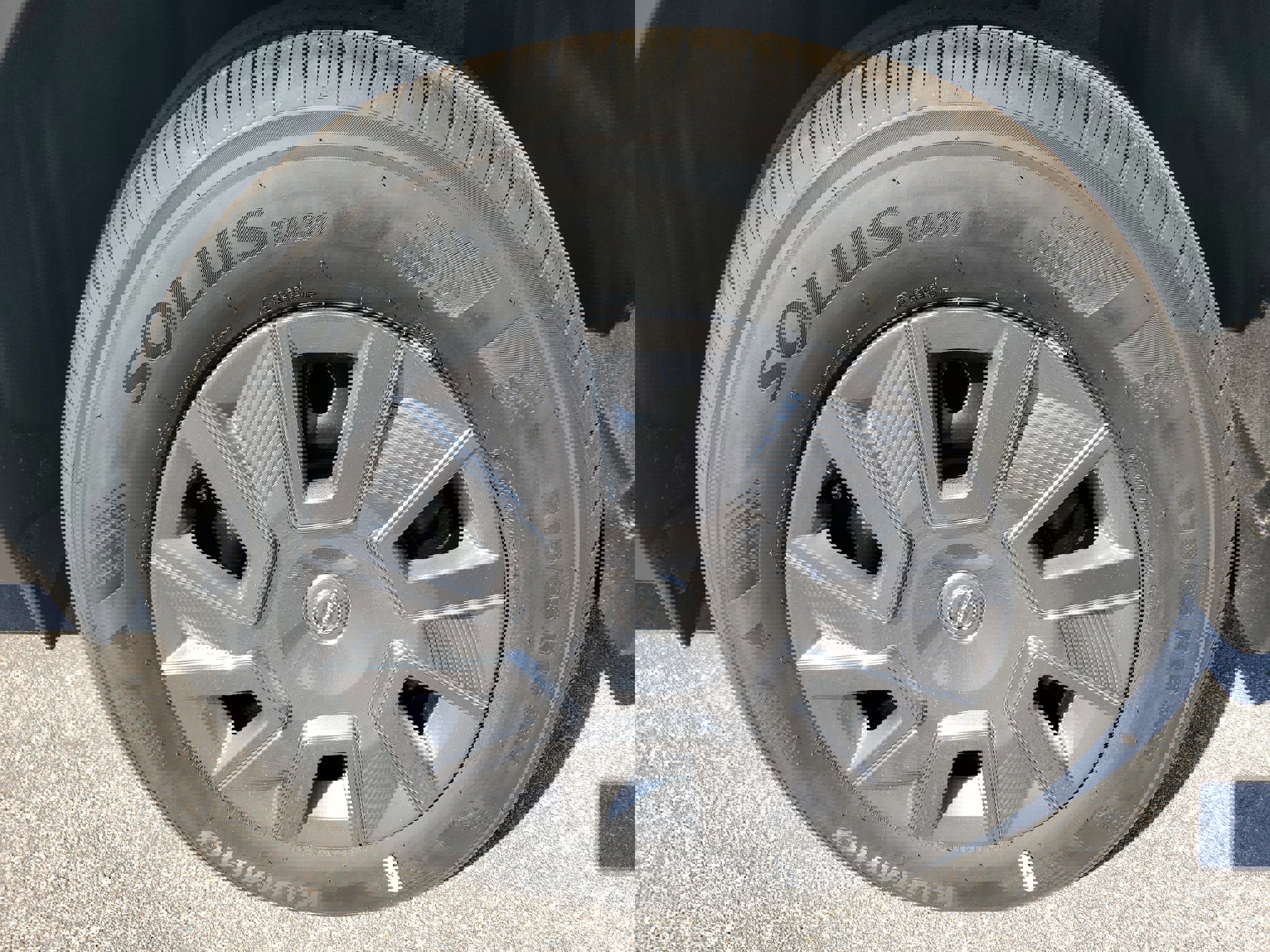 New 2026 Nissan Kicks S image 18