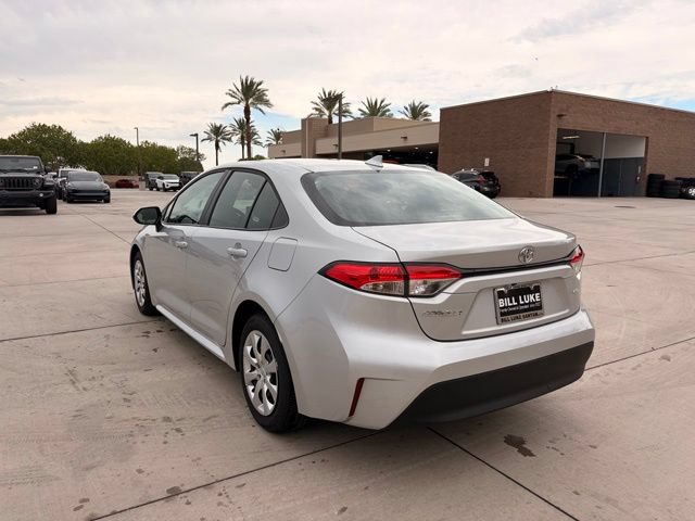 Used 2026 Toyota Corolla LE FWD image 9
