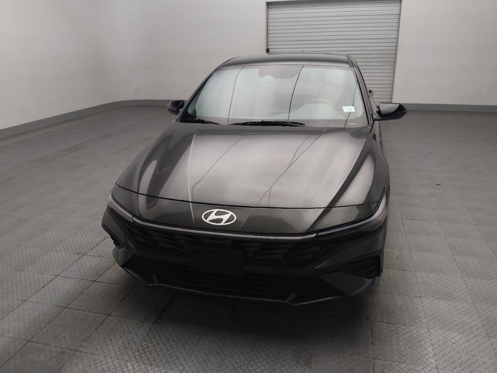 Used 2025 Hyundai Elantra Sport FWD image 15
