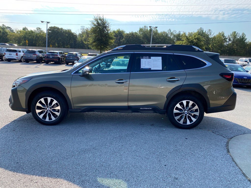Used 2024 Subaru Outback Touring AWD/4WD image 4