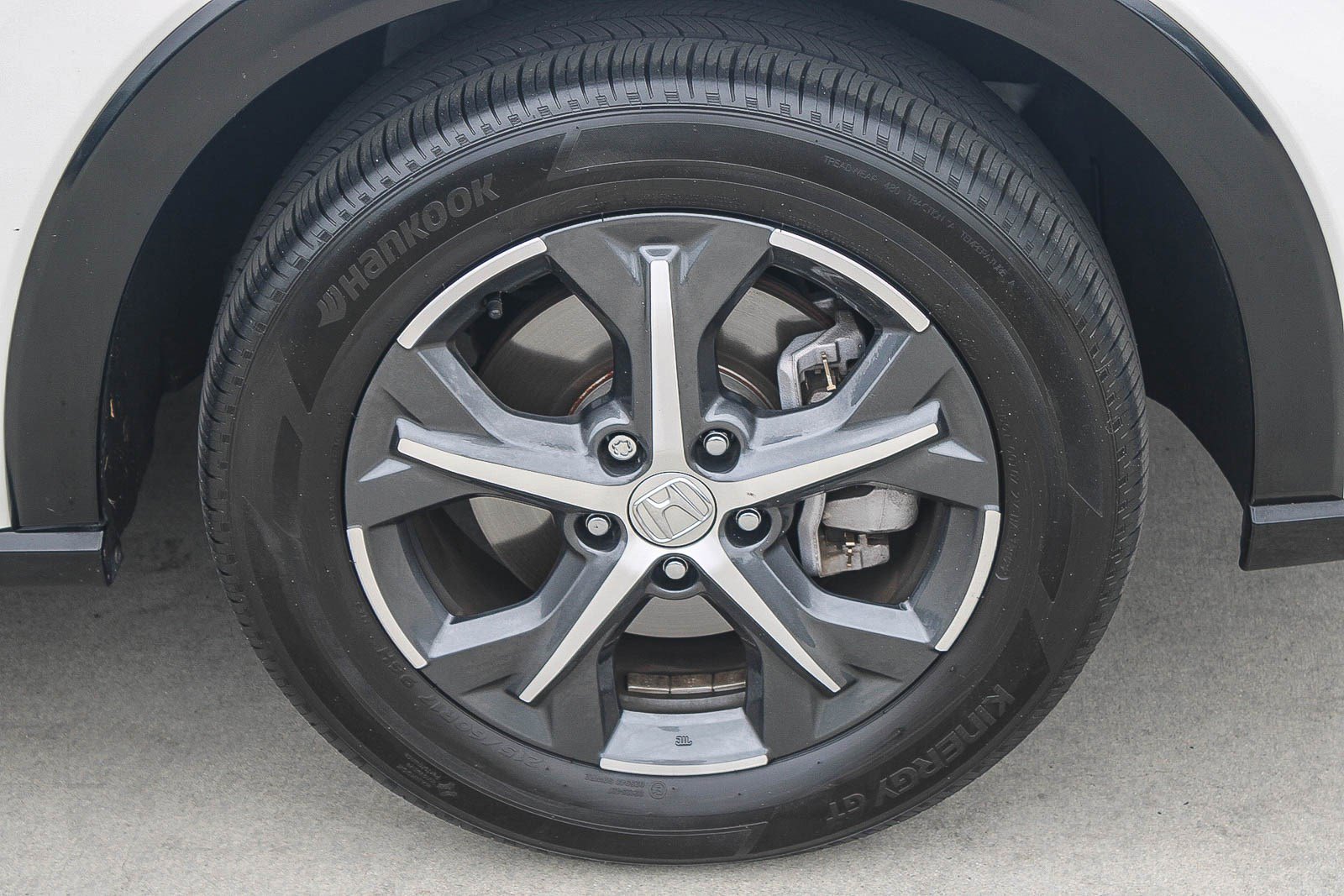 Used 2023 Honda HR-V EX-L image 11
