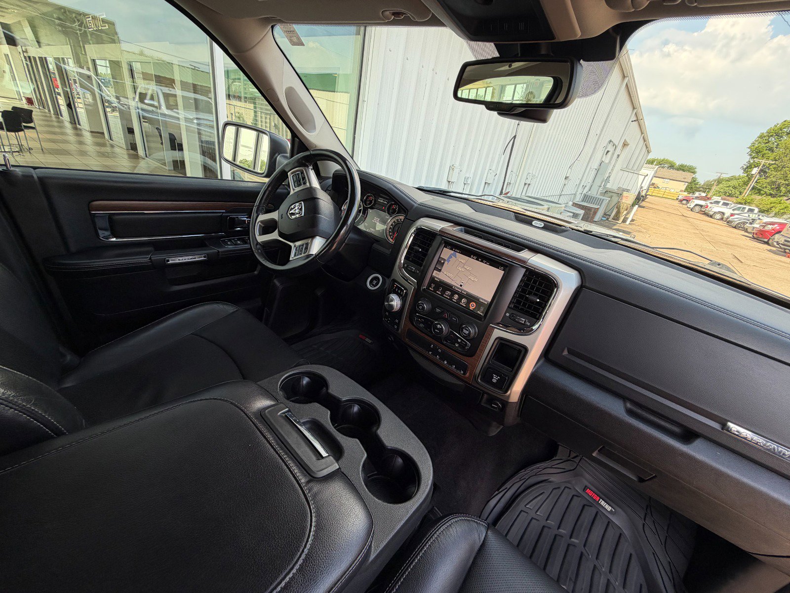 Used 2016 RAM 1500 Laramie w/ Convenience Group image 26
