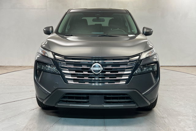 Used 2025 Nissan Rogue SV FWD image 8