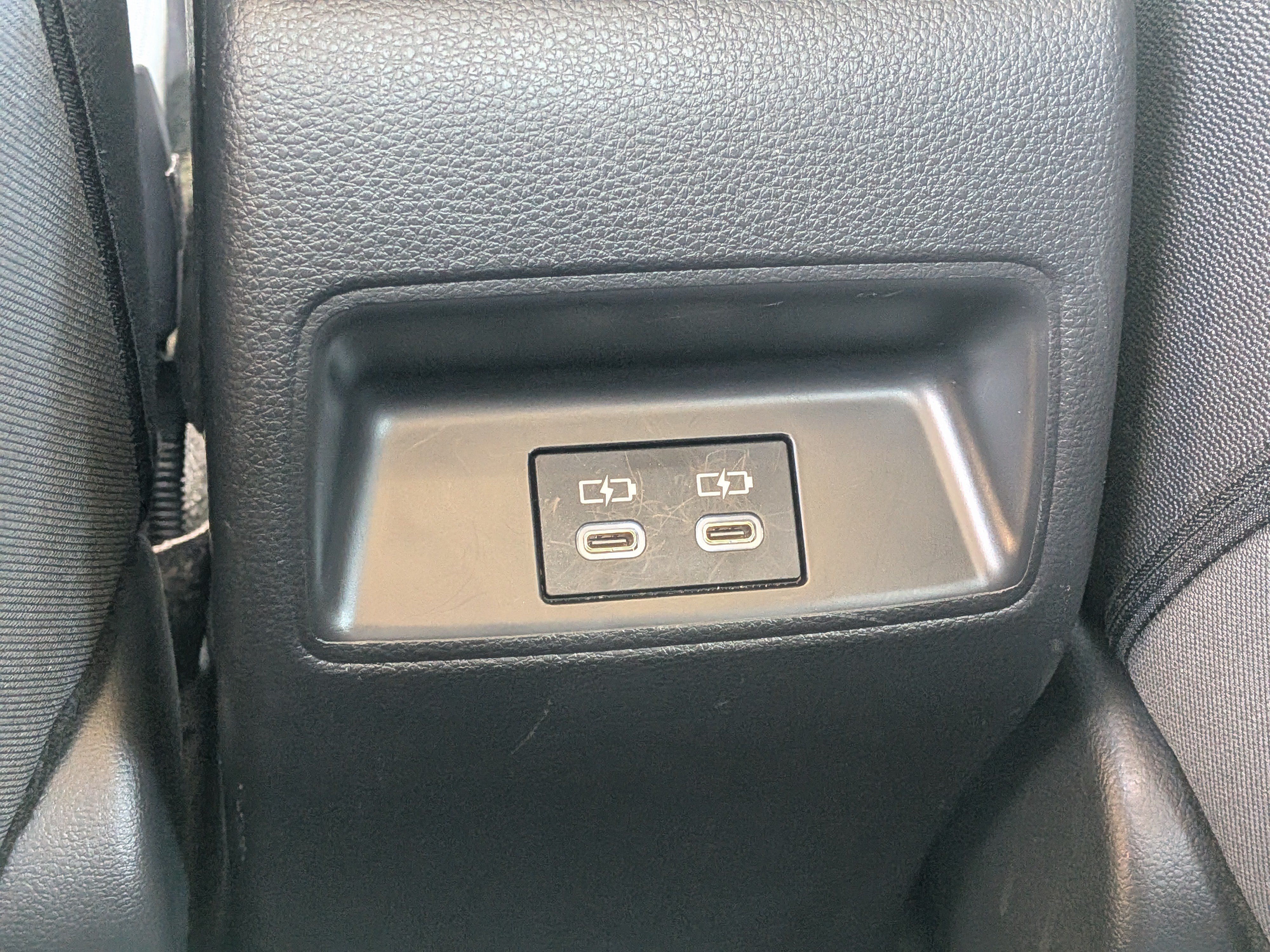 Used 2025 Toyota Corolla LE FWD image 14