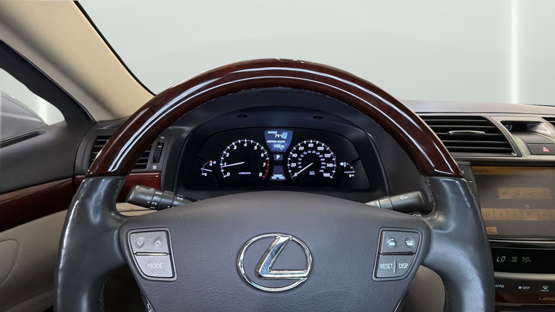 Used 2012 Lexus LS 460 w/ Luxury Value Edition RWD image 30