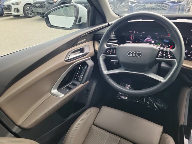 Certified 2025 Audi Q5 Premium Plus w/ Premium Plus AWD/4WD image 13