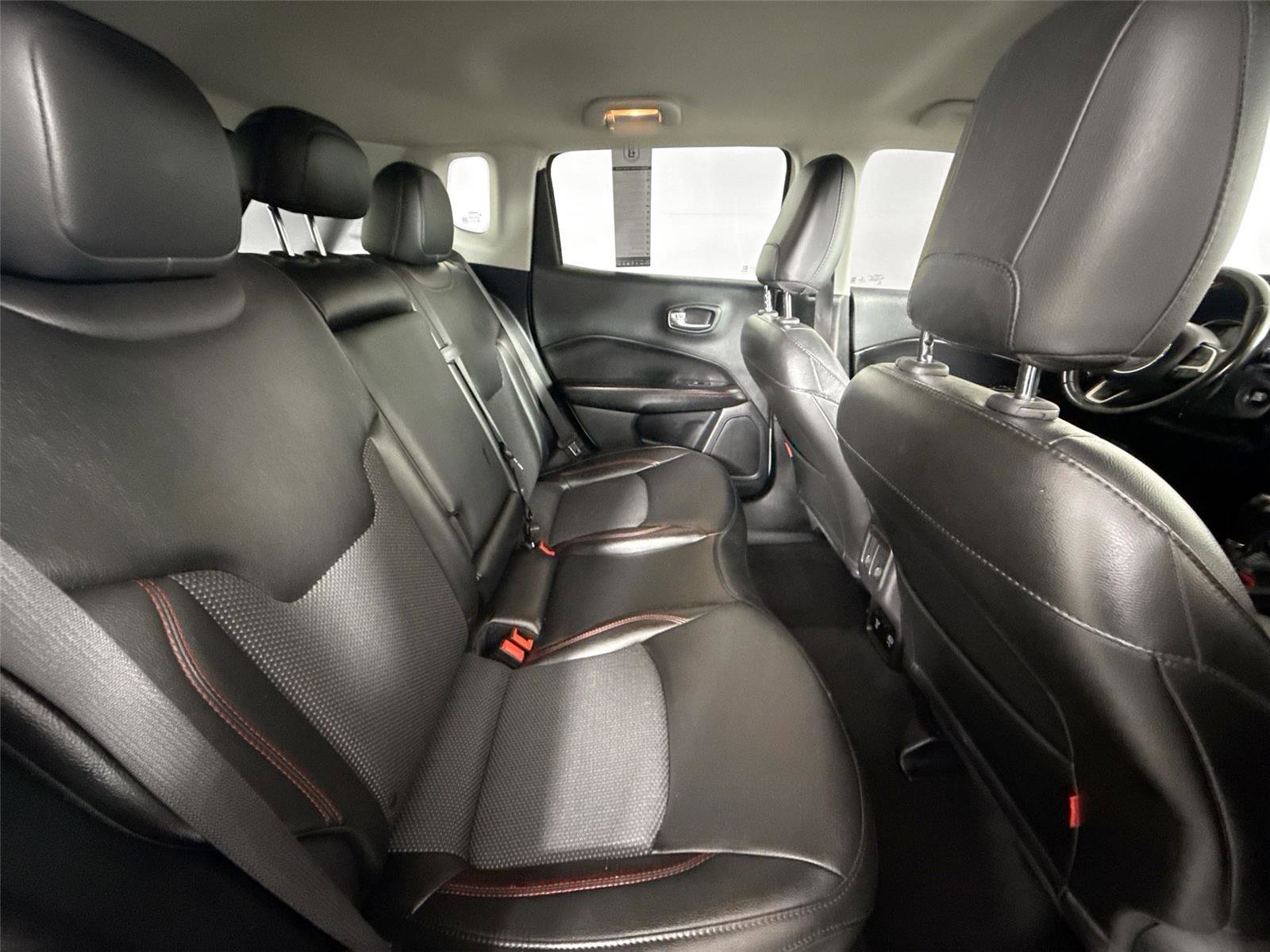 Used 2020 Jeep Compass Trailhawk image 42