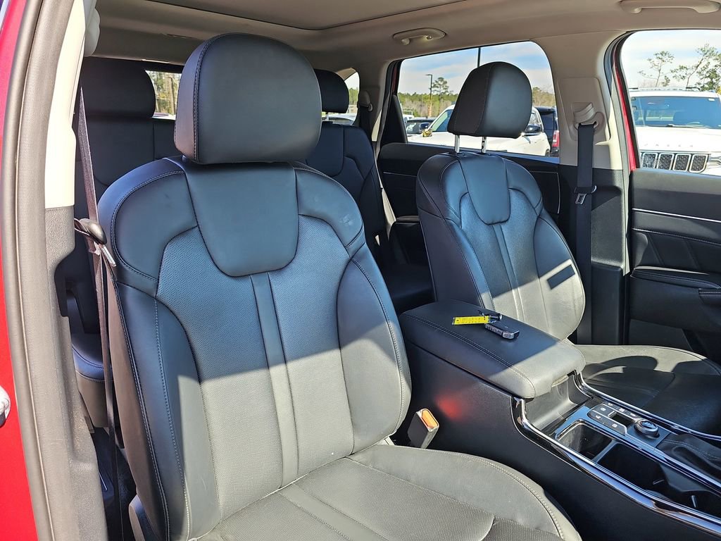 Used 2023 Kia Sorento SX image 13