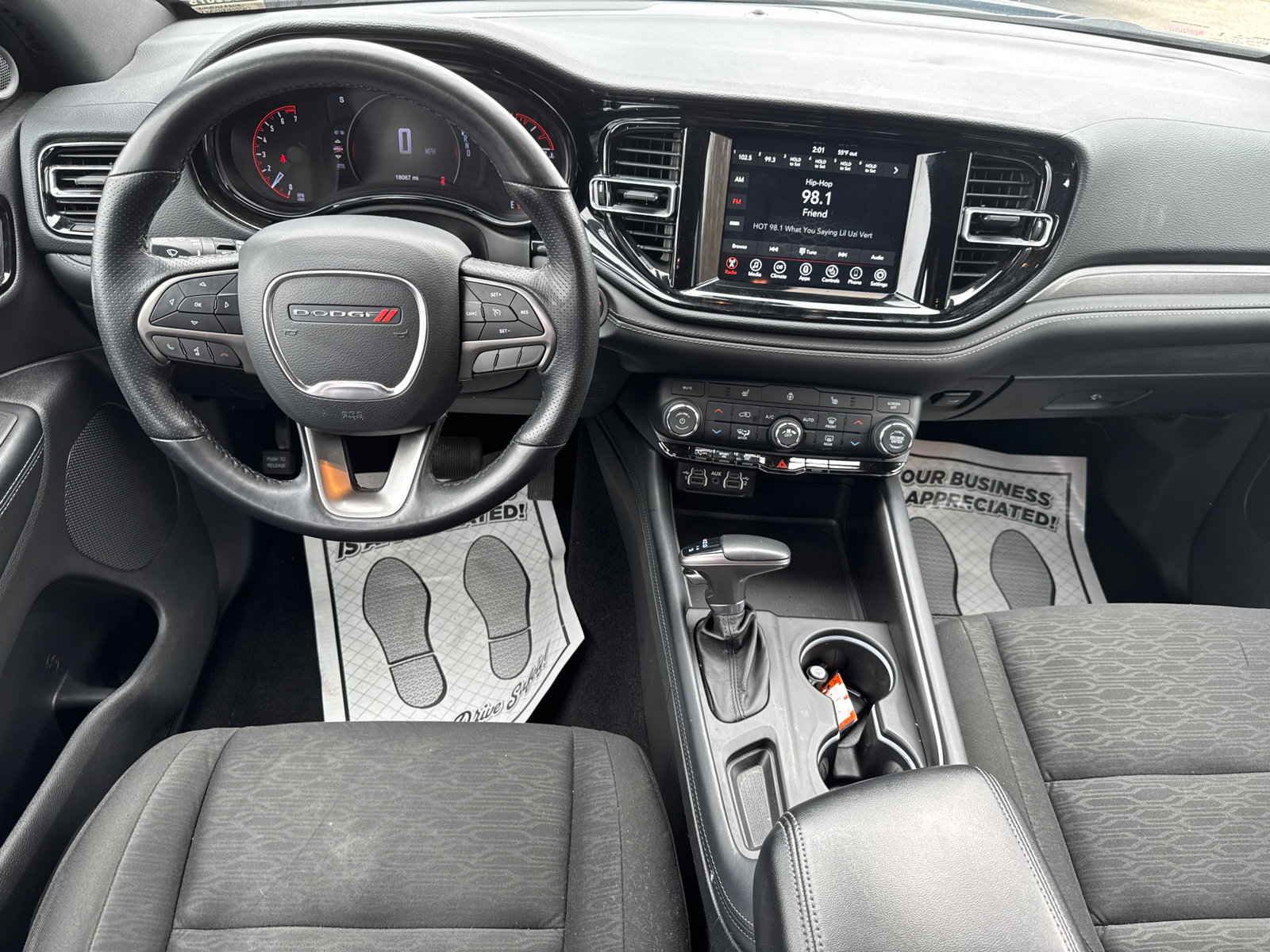 Used 2024 Dodge Durango SXT w/ 3rd Row Seating Group image 22