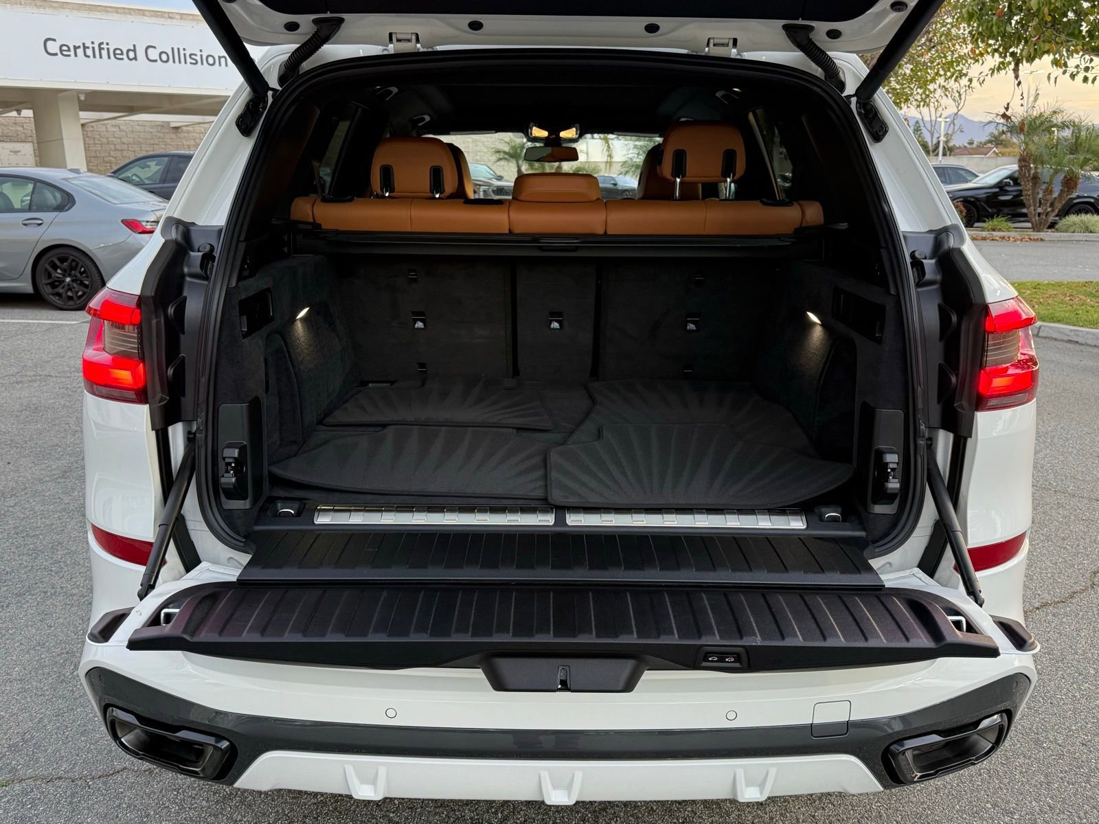 Certified 2023 BMW X5 xDrive45e w/ Executive Package image 17