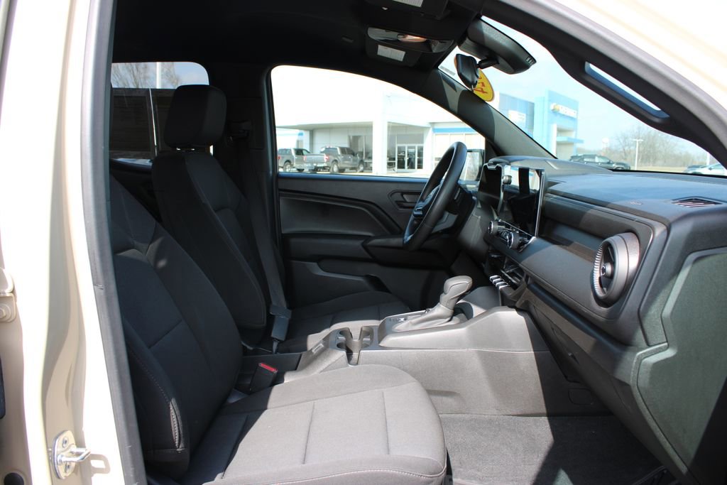 Used 2024 Chevrolet Colorado W/T image 26