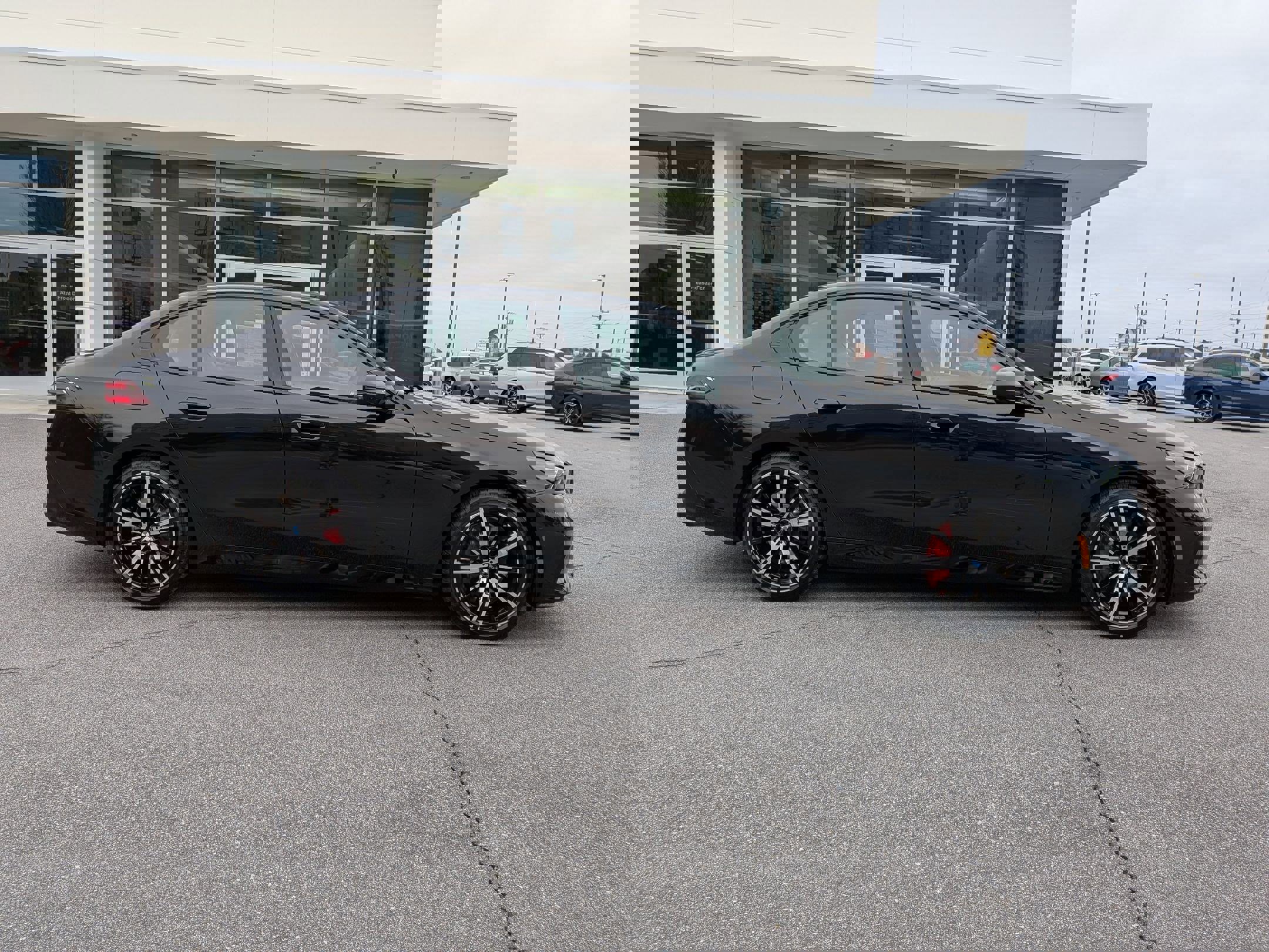 New 2026 BMW 540i xDrive w/ M Sport Package image 2