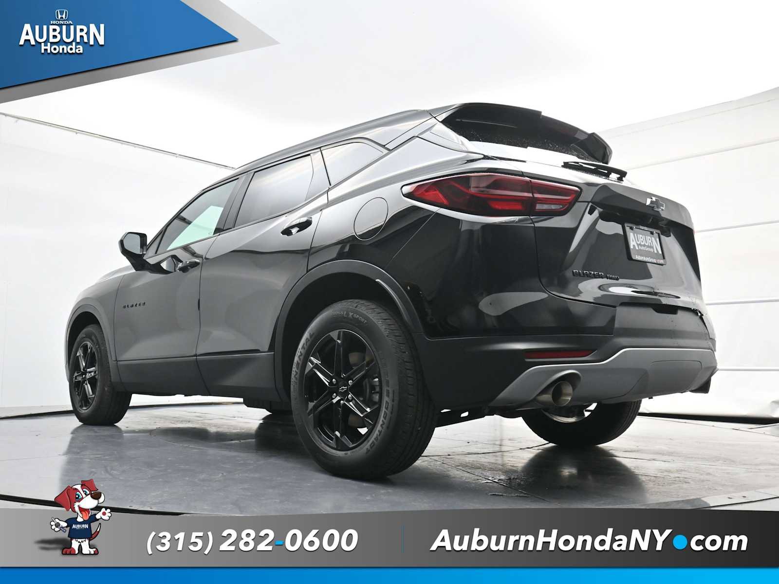 Used 2025 Chevrolet Blazer LT w/ Convenience Package image 19