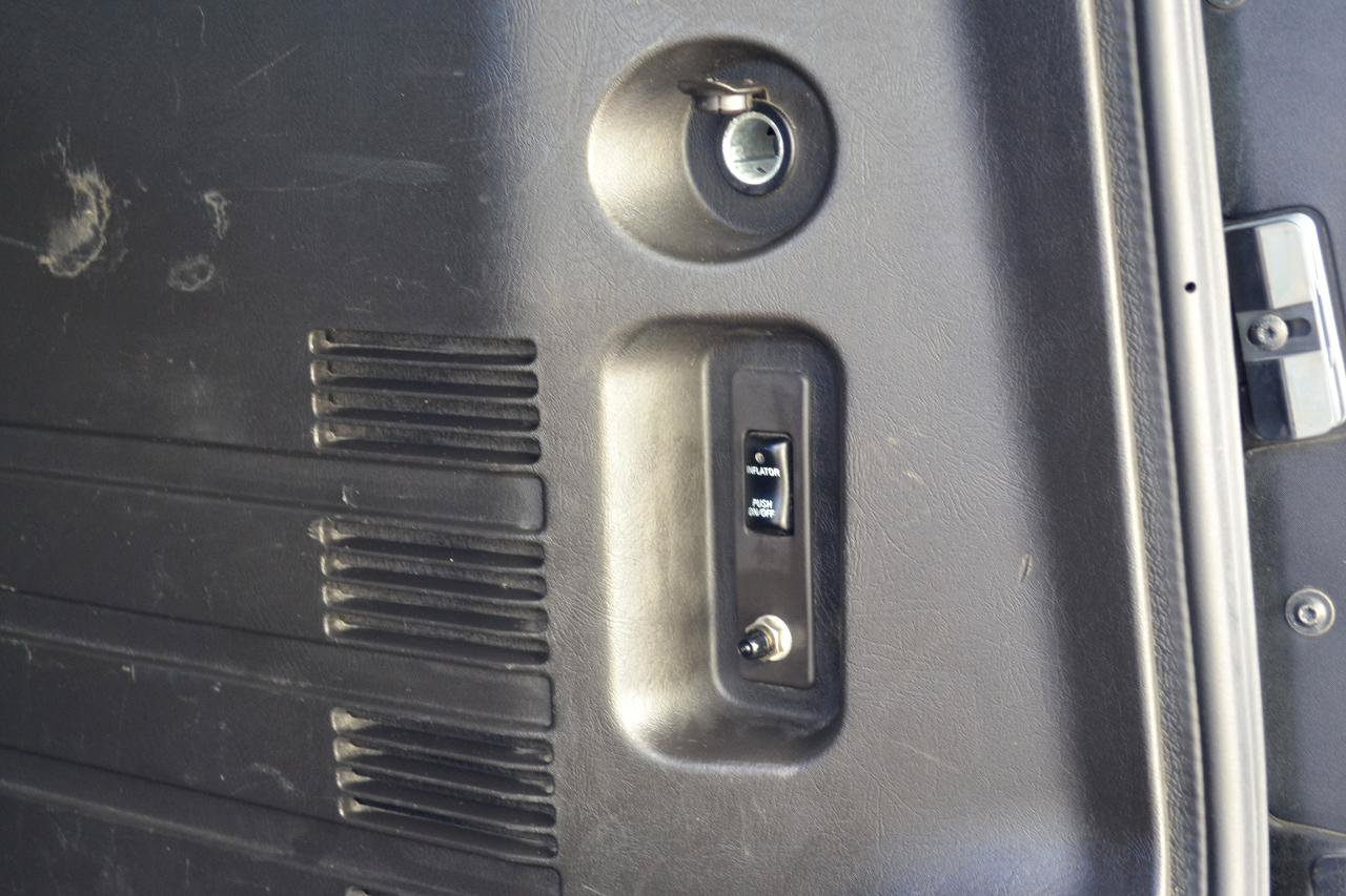 Used 2009 HUMMER H2 Luxury AWD/4WD image 9