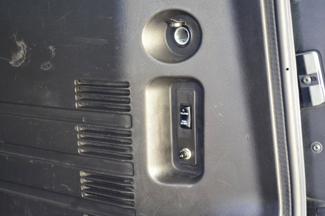 Used 2009 HUMMER H2 Luxury image 9