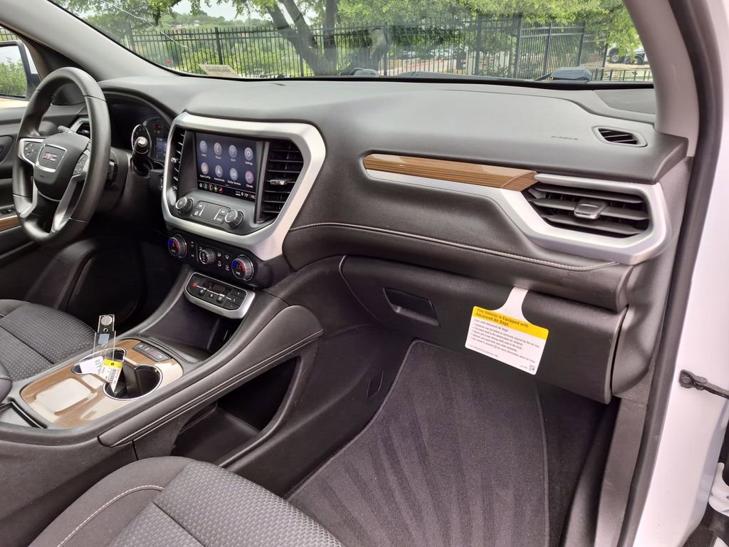 Used 2021 GMC Acadia SLE FWD image 41