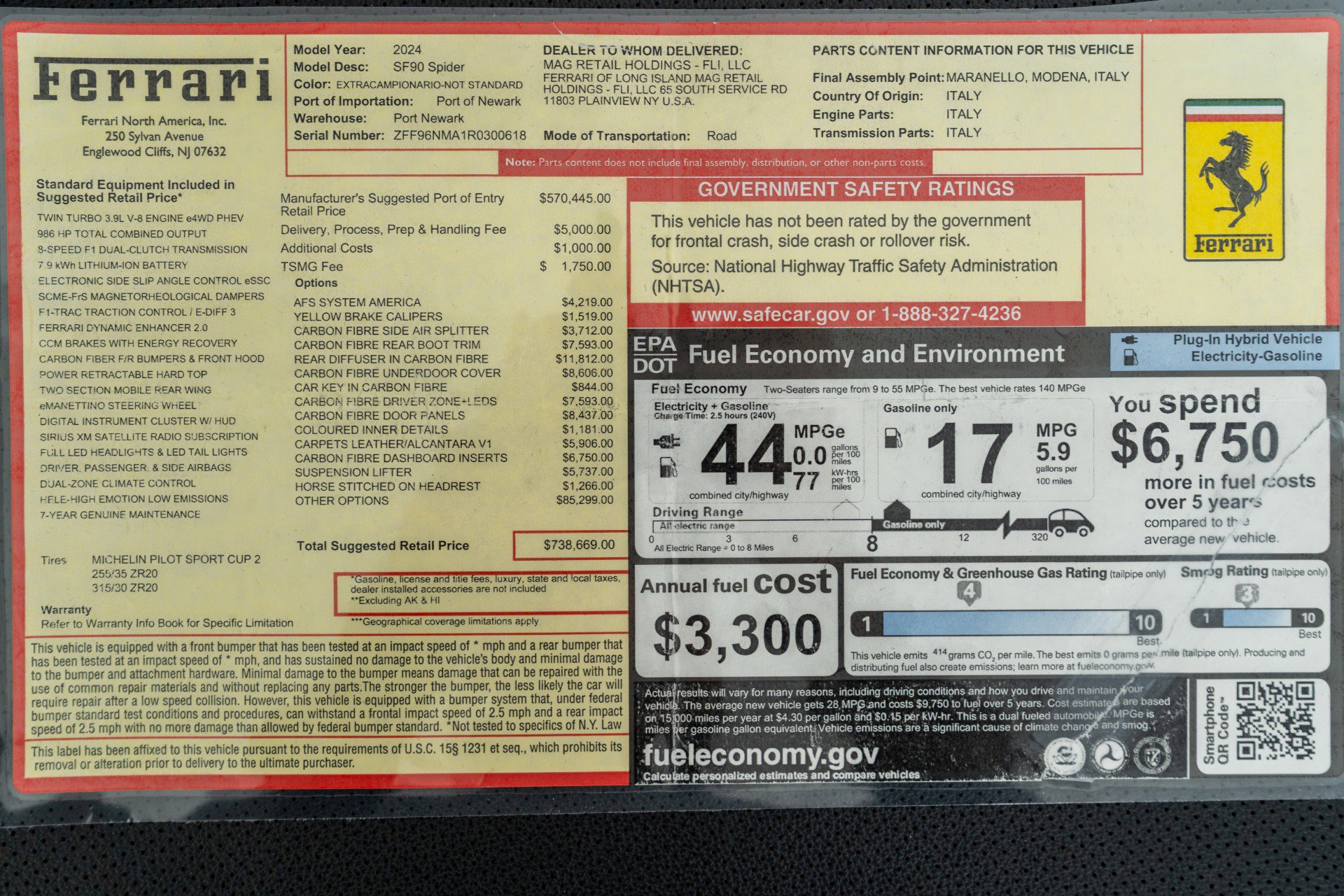 Used 2024 Ferrari SF90 Spider image 24