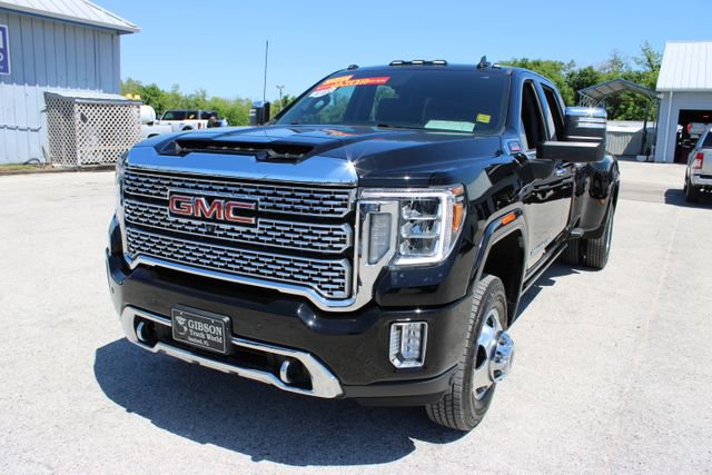Used 2023 GMC Sierra 3500 Denali w/ Denali Ultimate Package AWD/4WD image 3