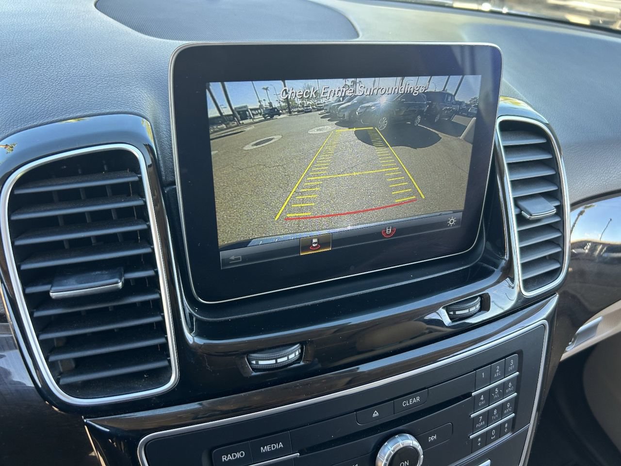Used 2018 Mercedes-Benz GLE 350 4MATIC image 32