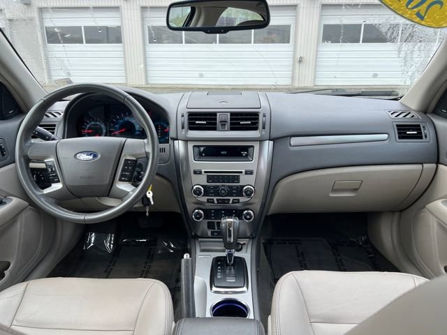 Used 2011 Ford Fusion SEL w/ 302A Rapid Spec Order Code image 11