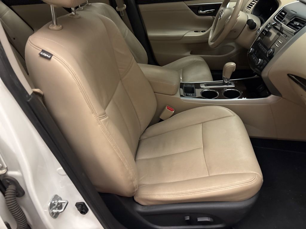 Used 2015 Nissan Altima 2.5 SL w/ Moonroof Package image 24