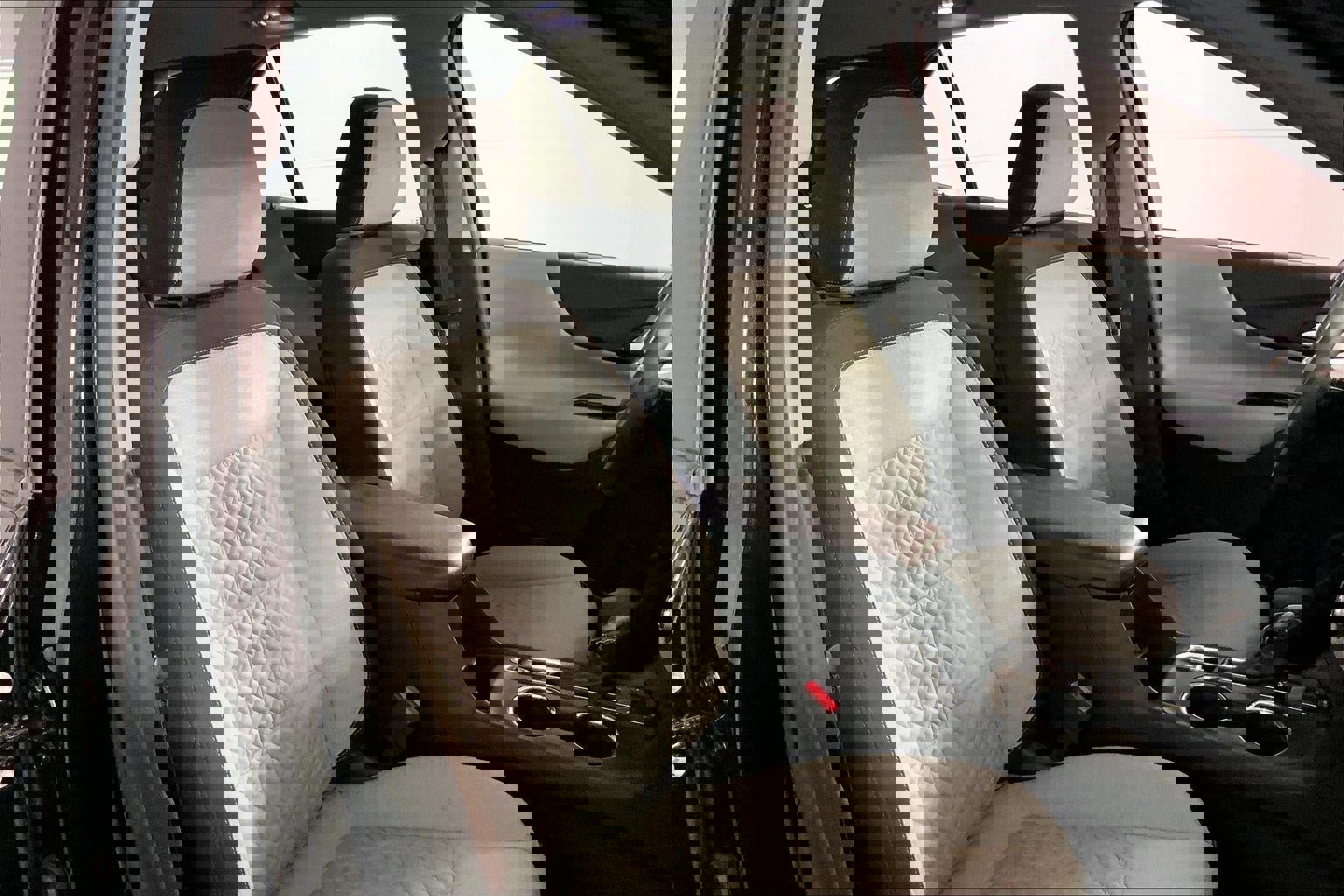 Used 2023 Chevrolet Equinox LS image 7