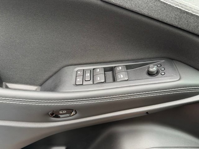 New 2026 Jeep Cherokee Laredo AWD/4WD image 30