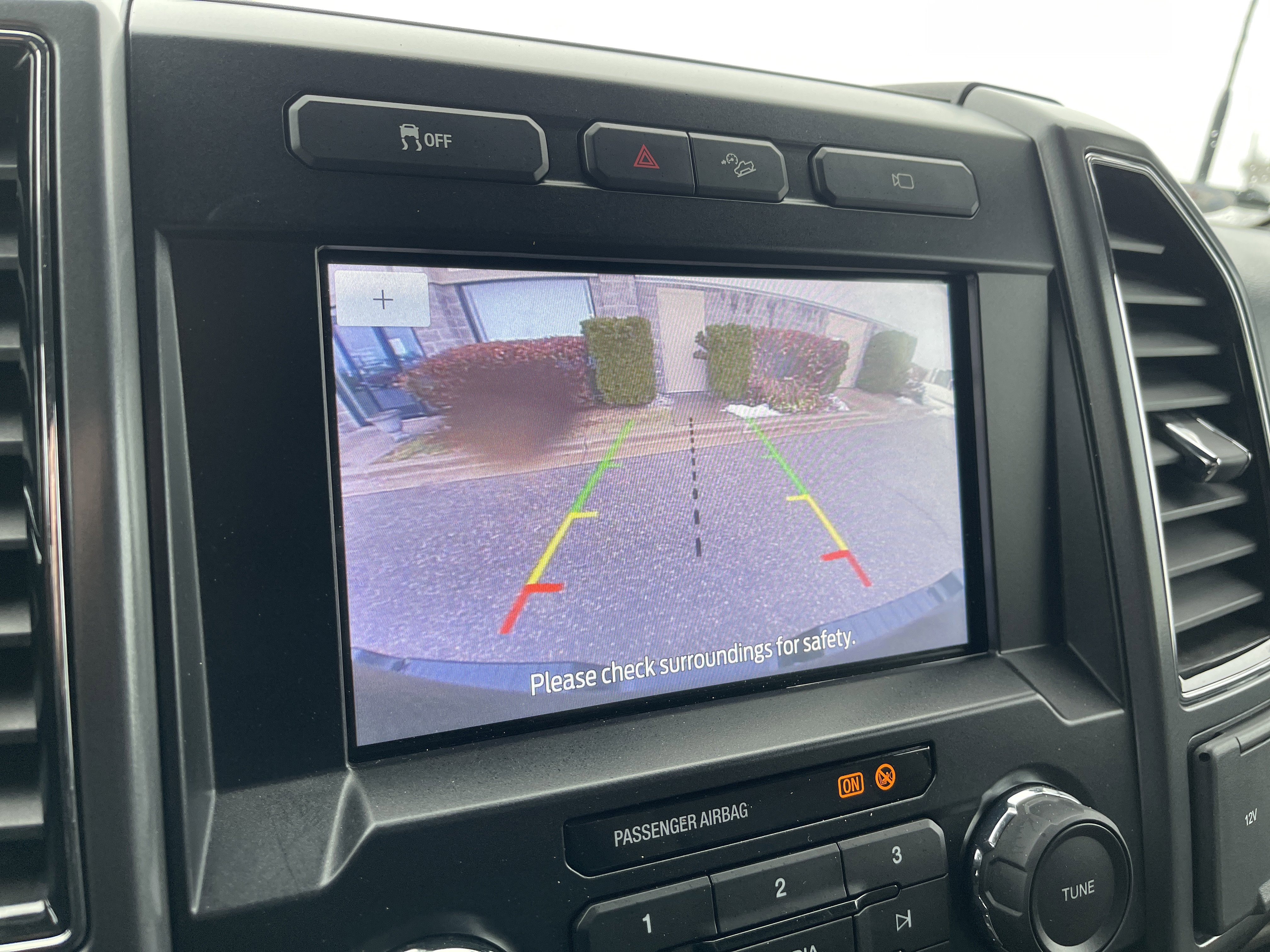 Certified 2022 Ford F350 XLT w/ XLT Value Package image 18