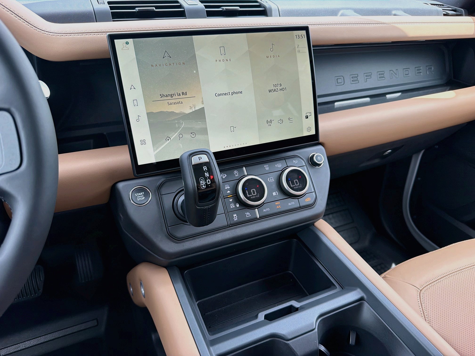 New 2026 Land Rover Defender 110 S AWD/4WD image 28