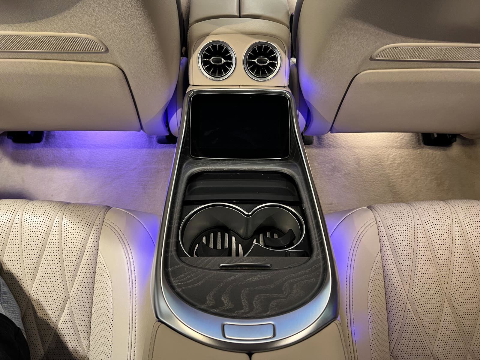 Used 2019 Mercedes-Benz AMG GT 63 image 30