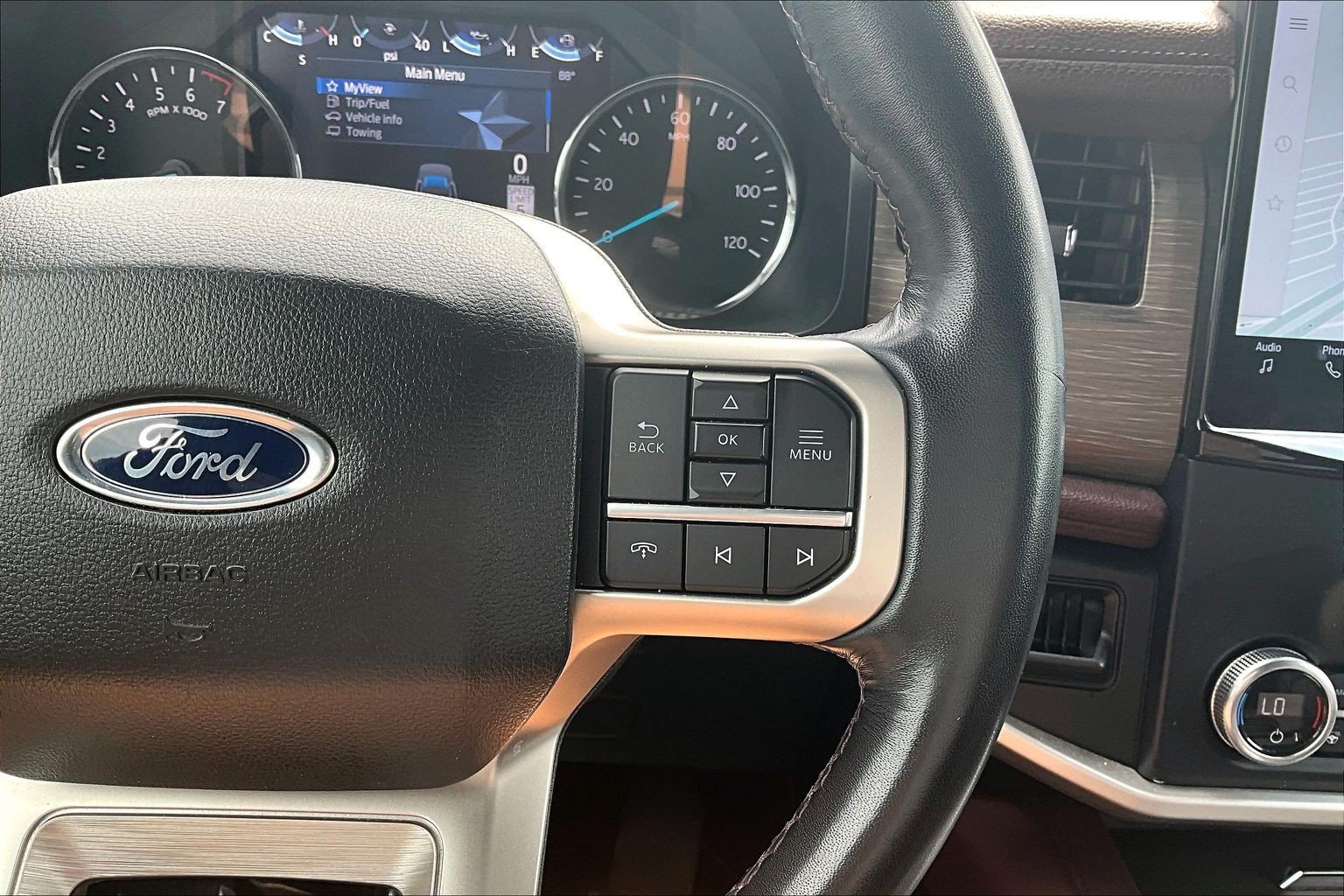 Certified 2024 Ford Expedition Limited AWD/4WD image 19
