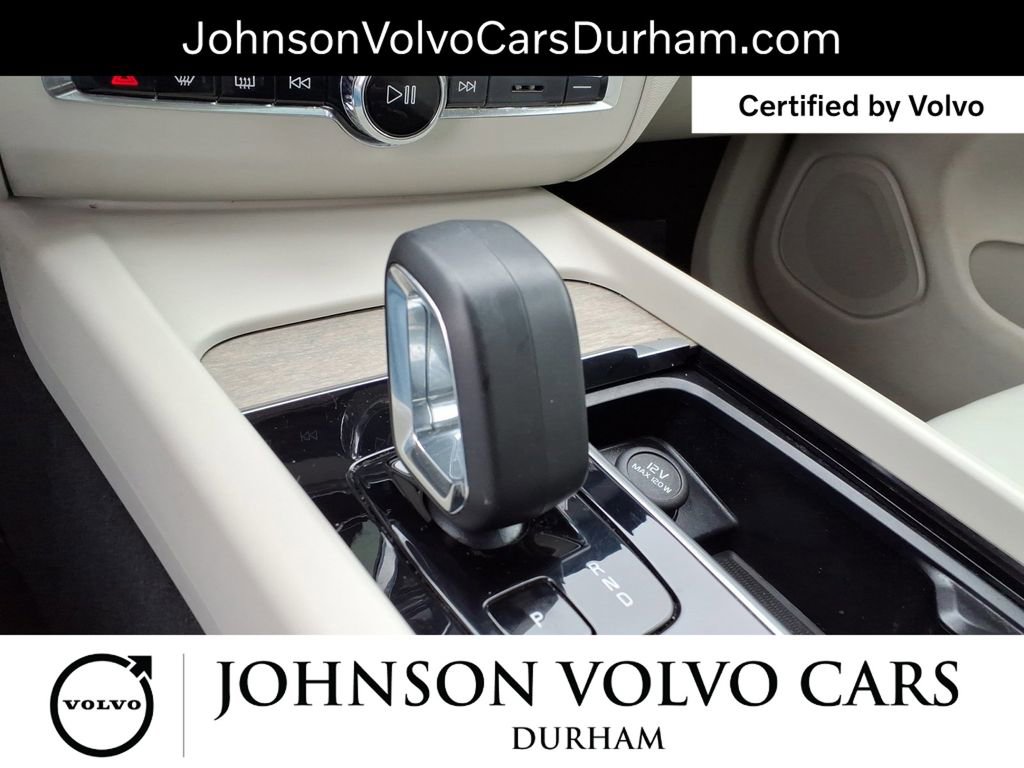Certified 2023 Volvo XC60 B5 Plus w/ Protection Package Premier image 23