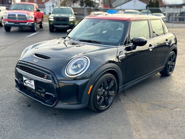 Used 2024 MINI Cooper S image 3