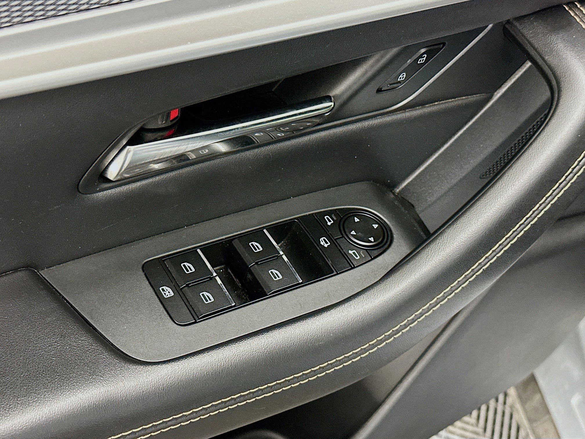 Used 2025 MAZDA CX-90 3.3 Turbo w/ Premium Plus Pkg image 15