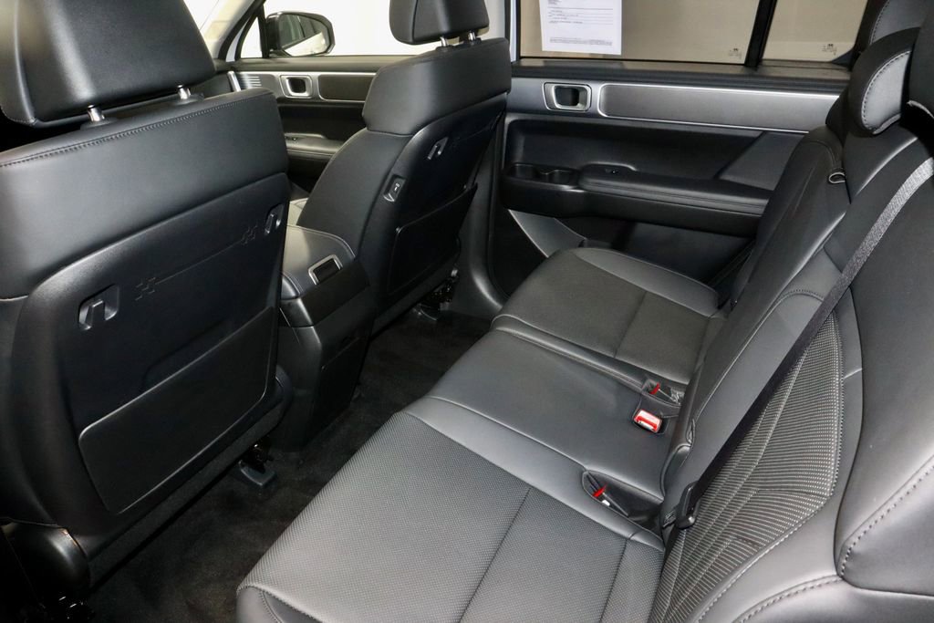 Certified 2025 Hyundai Santa Fe XRT AWD/4WD image 26