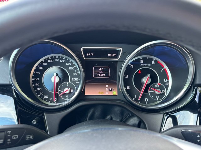 Used 2012 Mercedes-Benz ML 63 AMG 4MATIC w/ AMG Performance Pkg image 43