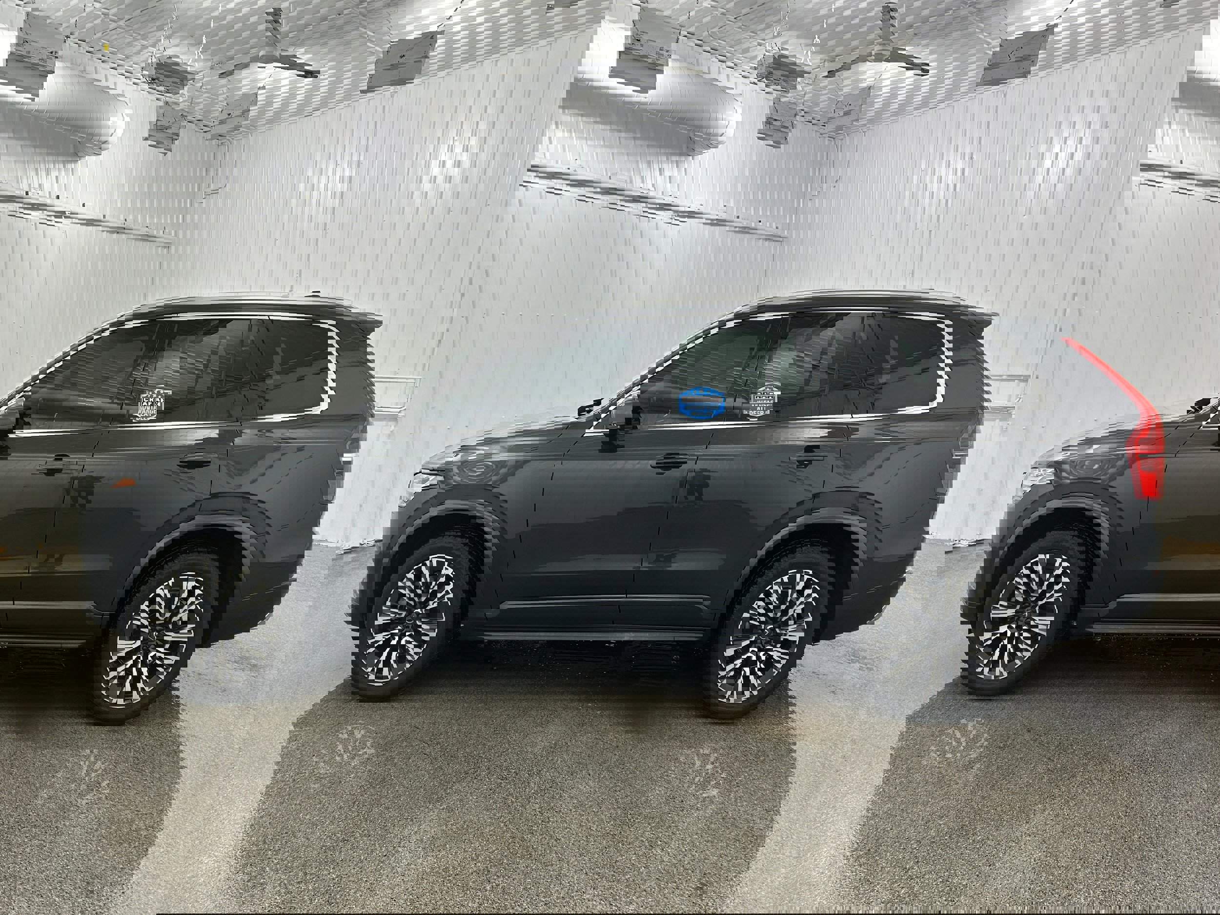 Used 2021 Volvo XC90 T5 Momentum w/ Advanced Package image 19