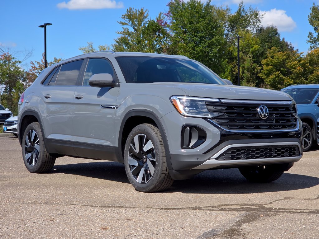 New 2026 Volkswagen Atlas Cross Sport SE AWD/4WD image 2