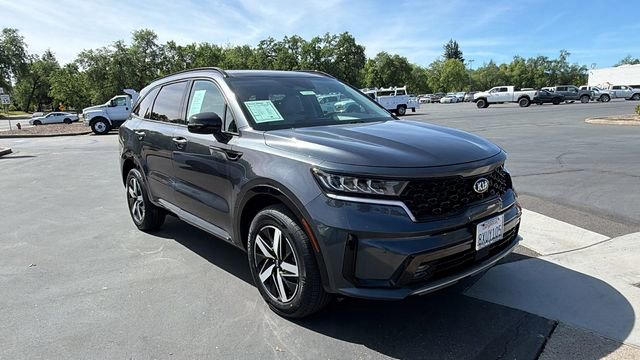 Used 2021 Kia Sorento EX w/ Panoramic Sunroof Package image 2