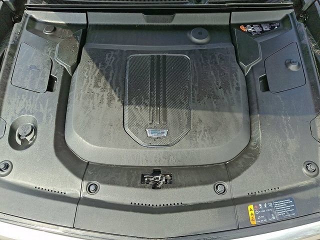 Used 2024 Cadillac Lyriq Luxury w/ LPO, Floor Liner Package AWD/4WD image 29