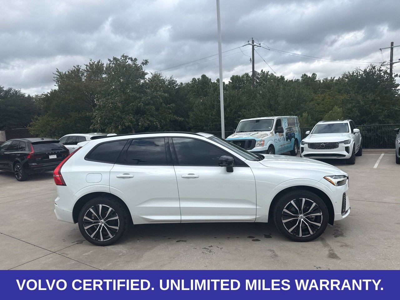 Certified 2024 Volvo XC60 B5 Plus w/ Protection Package Premier AWD/4WD image 10