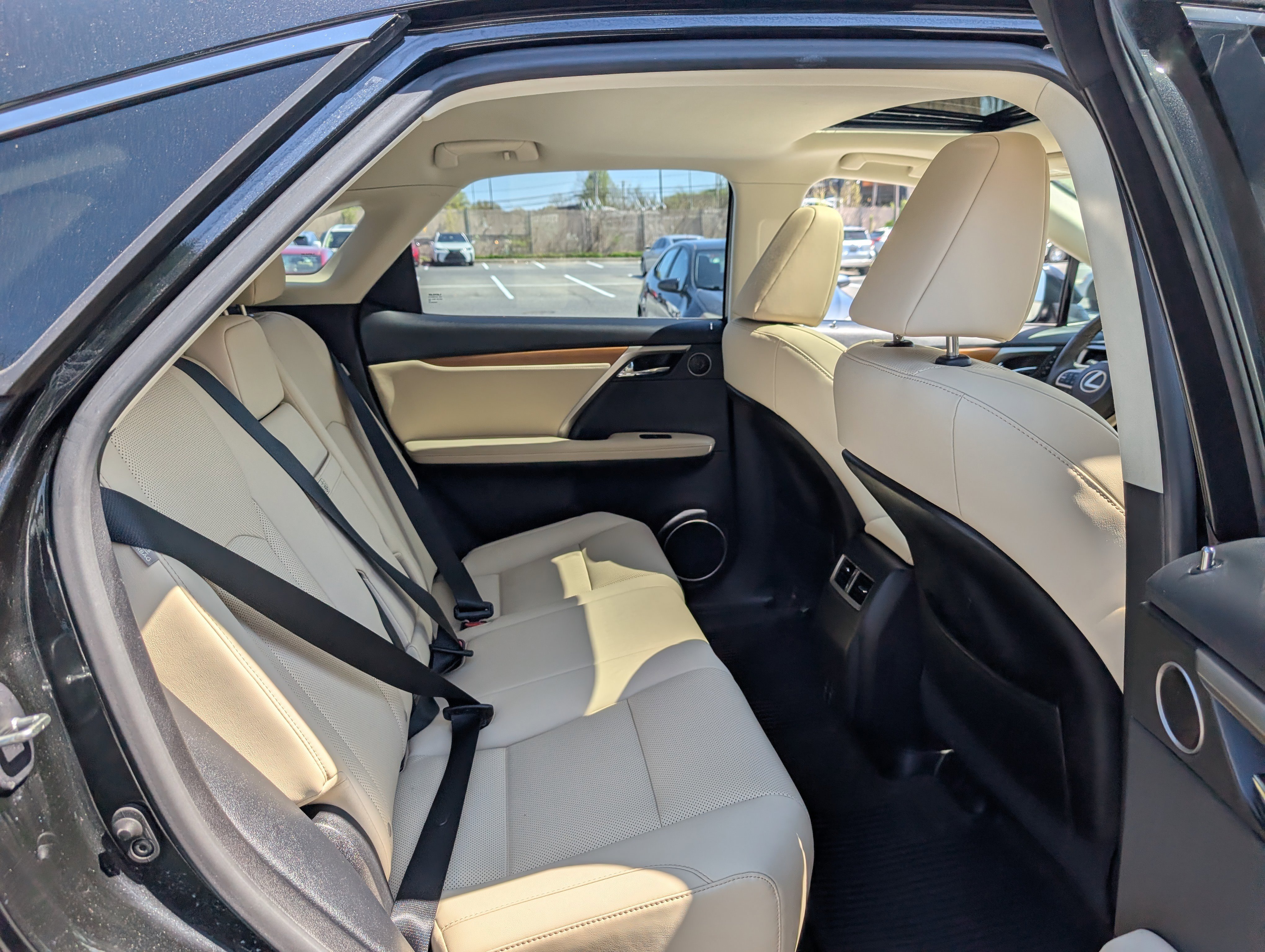 Certified 2022 Lexus RX 350 AWD w/ Premium Package image 12