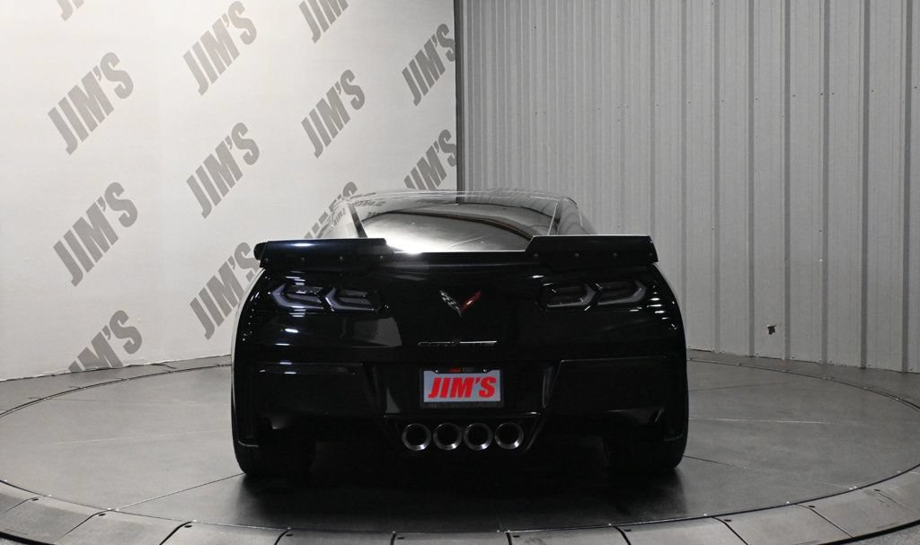 Used 2019 Chevrolet Corvette Stingray Coupe w/ Carbon Flash Badge Package RWD image 6