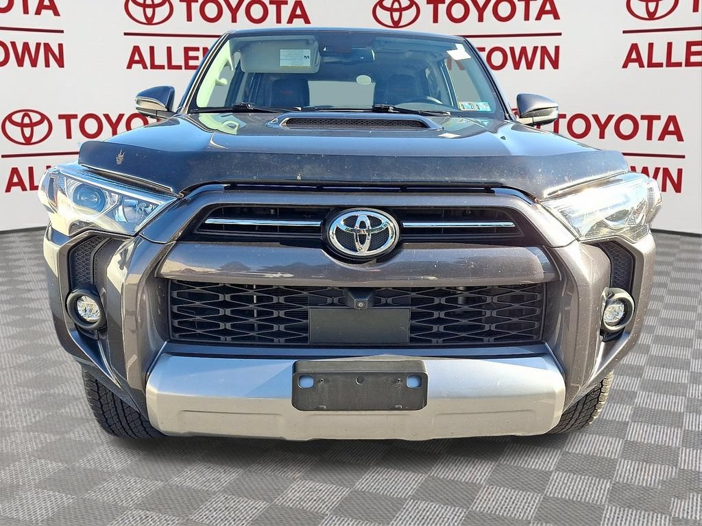 Used 2022 Toyota 4Runner TRD Off-Road Premium AWD/4WD image 2