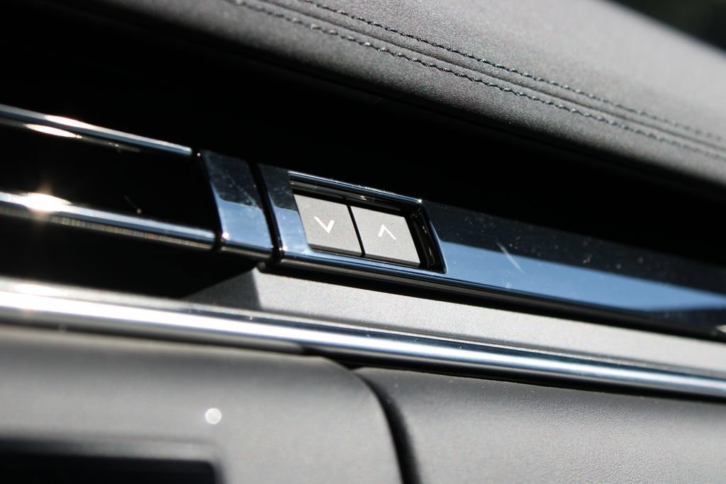 New 2026 Land Rover Range Rover SE AWD/4WD image 24