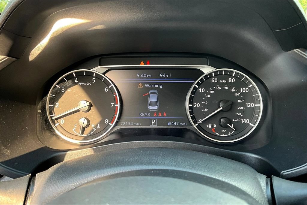 Used 2024 Nissan Altima 2.5 SV FWD image 11