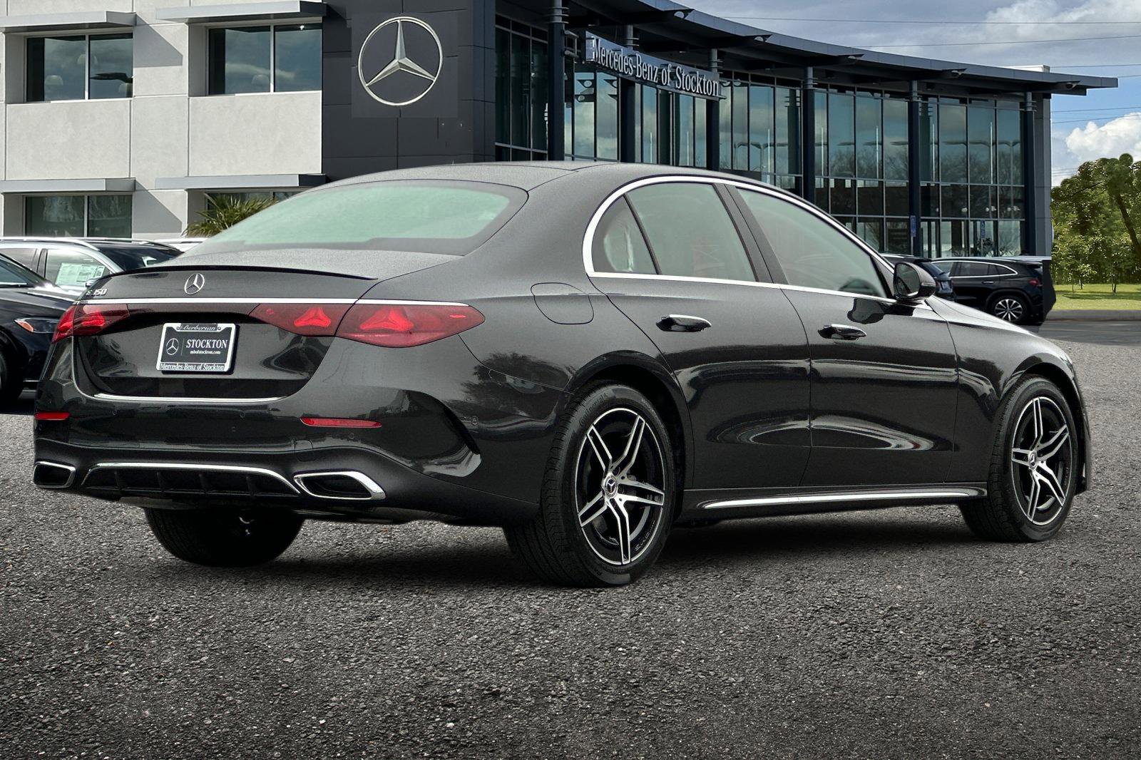 New 2026 Mercedes-Benz E 350 Sedan image 4