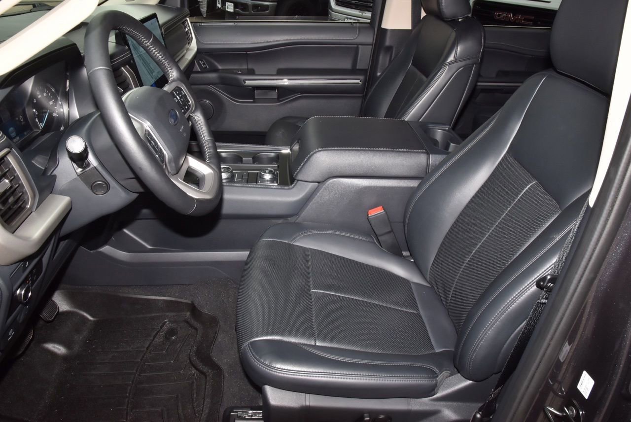 Certified 2024 Ford Expedition XLT AWD/4WD image 13